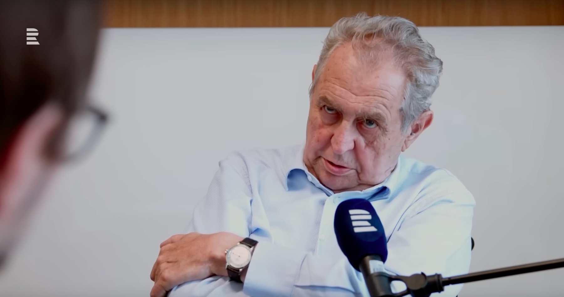 VIDEO: „Neexistují důkazy ani svědectví, že by ruští agenti byli ve vrbětickém areálu,“ tvrdí Miloš Zeman a opakuje, že existujú tri vyšetrovacie verzie týkajúce sa kauzy výbuchu muničných skladov pri moravskej dedine Vrbětice