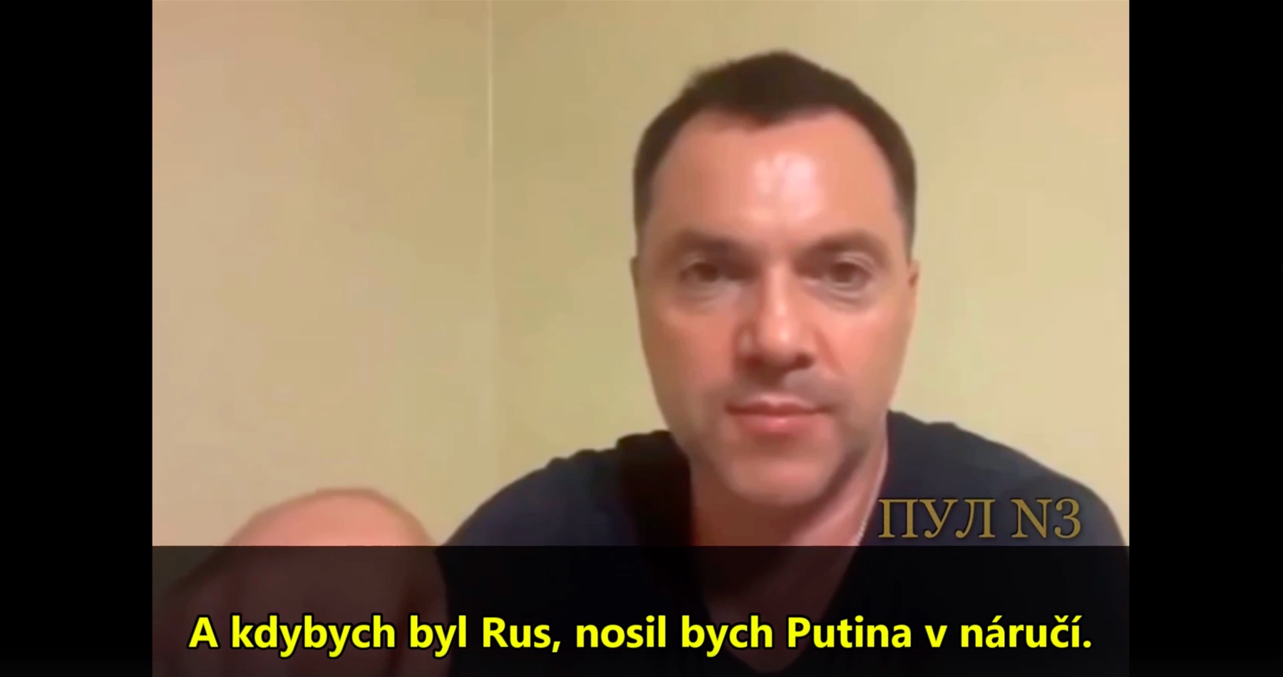 VIDEO: Exporadce ukrajinského prezidenta by prý nosil Putina na rukách, kdyby byl Rus. Oleksij Arestovyč zároveň prohlásil, že Zelenskyj udělal z Ukrajiny koncentrační tábor