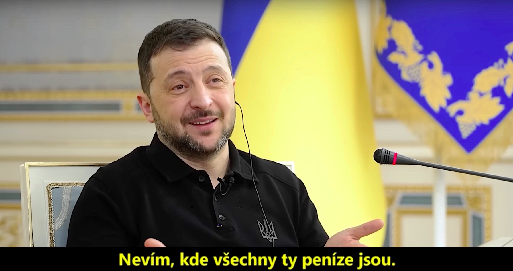 VIDEO: „Nevím, kde jsou ty peníze,“ prohlásil Zelenskyj a zapřel více než 100 miliard dolarů od Američanů. V USA se teď spekuluje, kam se ten balík ztratil. Dmitrij Medveděv obvinil Zelenského, Bidena, Deep State a celý americký vojensko-průmyslový komplex, že ten balík rozkradli postupně všichni. Americký prezident Donald Trump mezitím zavřel sídlo politické mimovládky USAID